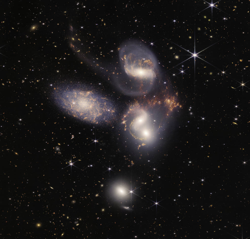 main_image_galaxies_stephans_quintet_sq_nircam_miri_final-1280